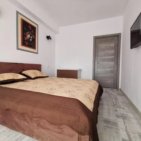 Vip Apartment-brilliant * Constanta